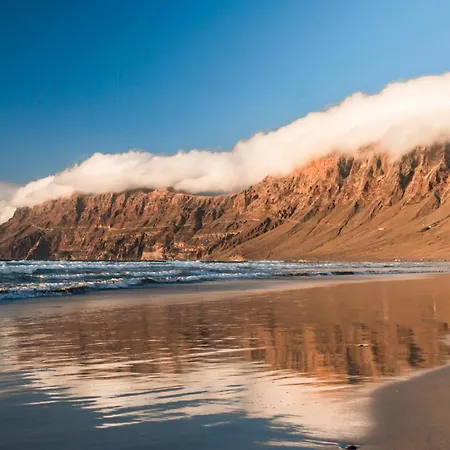 Apartmán Home2book Bright Sea View *