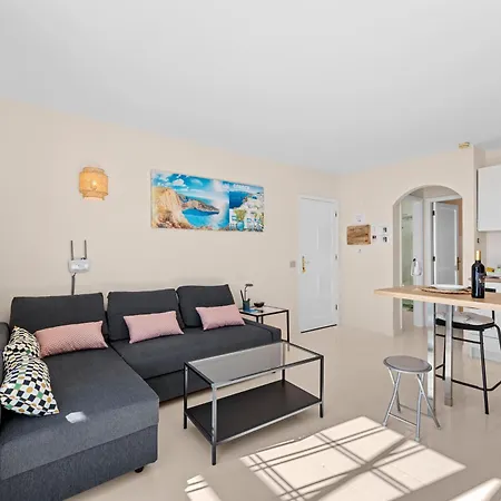 Daire Home2book Bright Sea View