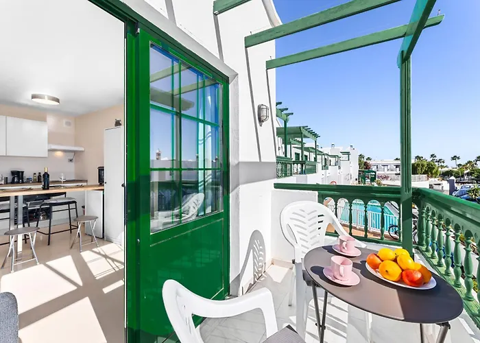 Home2book Bright Sea View Apartamento